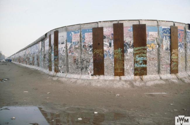  A graffiti covered section of the Berlin Wall photographed shortly after its opening in November 1989. 